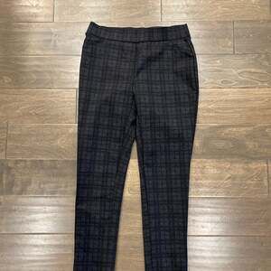 Calvin Klein Women's Black & Gray Plaid Skinny Leg Dress Pants 6